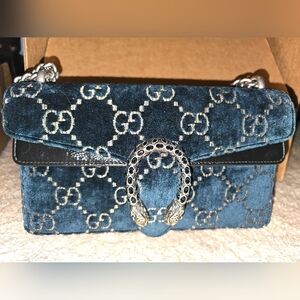Gucci velvet dionysus small